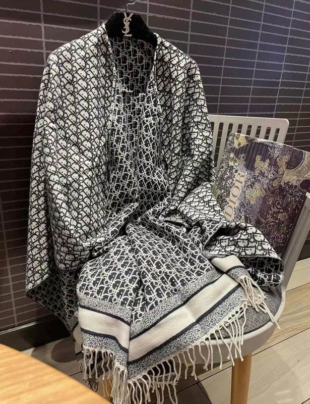 Dior scarf 140X170cm E082504